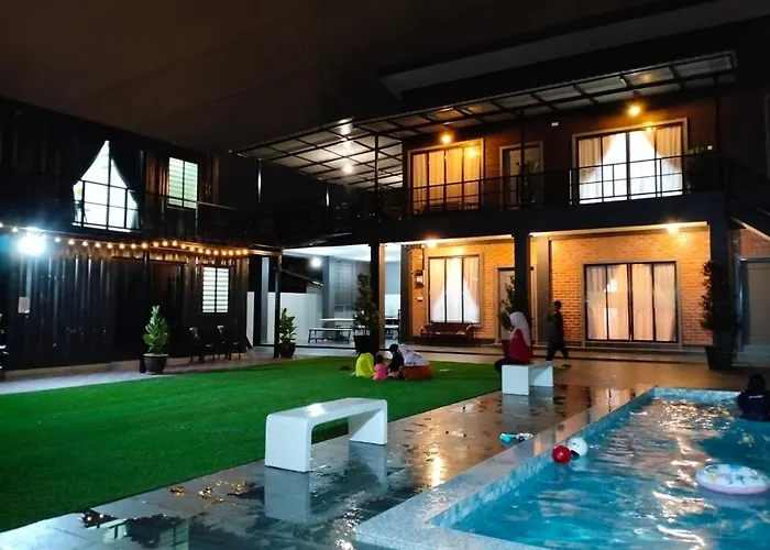 Homestay Pool Manjoi